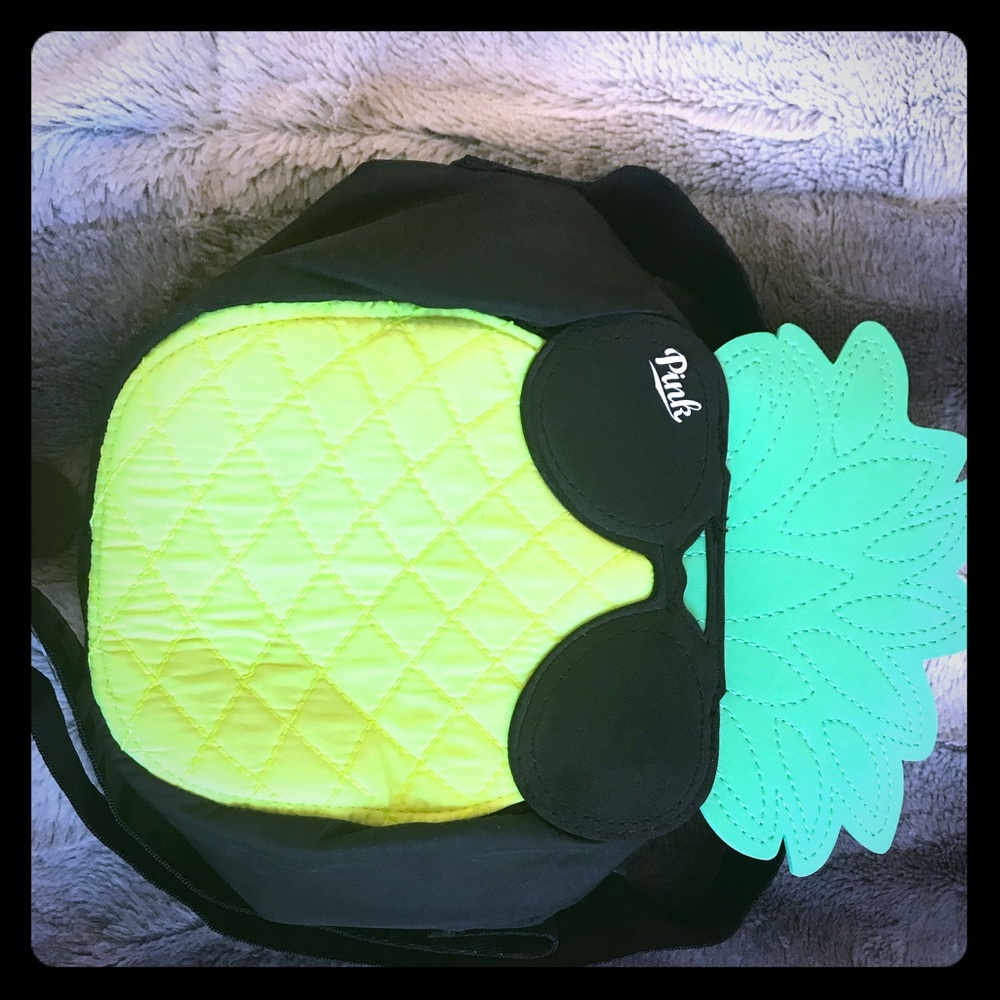 Victoria Secrete/ Pink Pineapple cooler